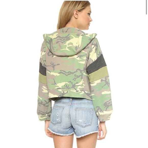 Wildfox classic camo hoodie - Picture 2 of 6